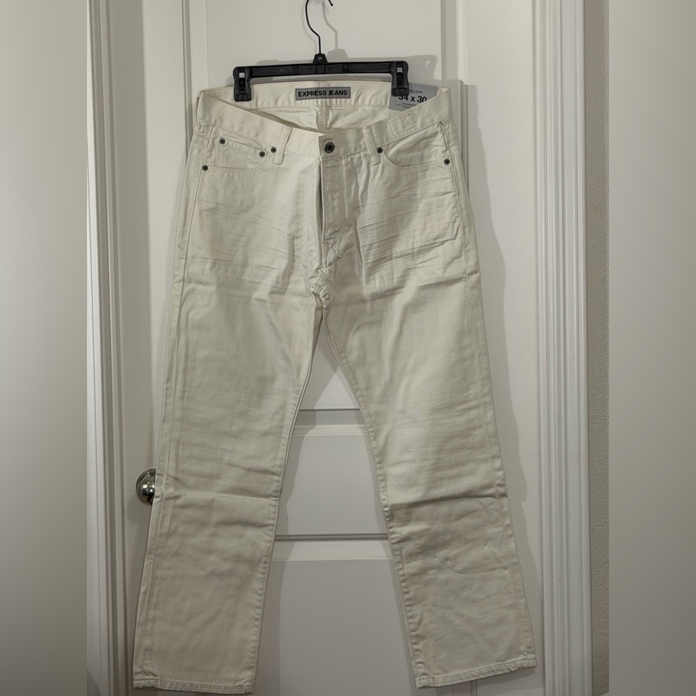 Express Men's Off-White Straight Jeans